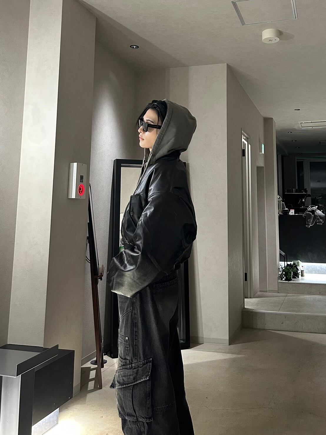 即納】RADIANT fakeleather 2way cropped blouson | 韓国ファッション