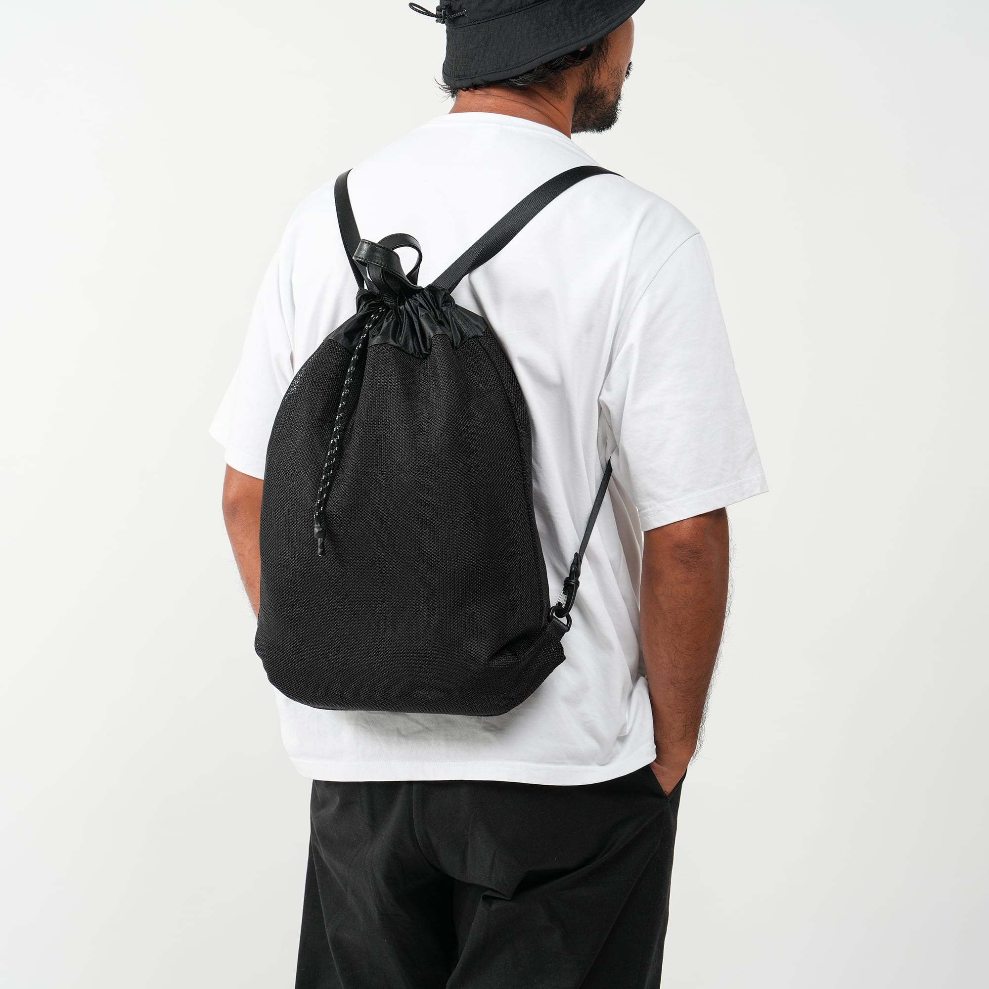 2Way Mesh Knapsack | DECi