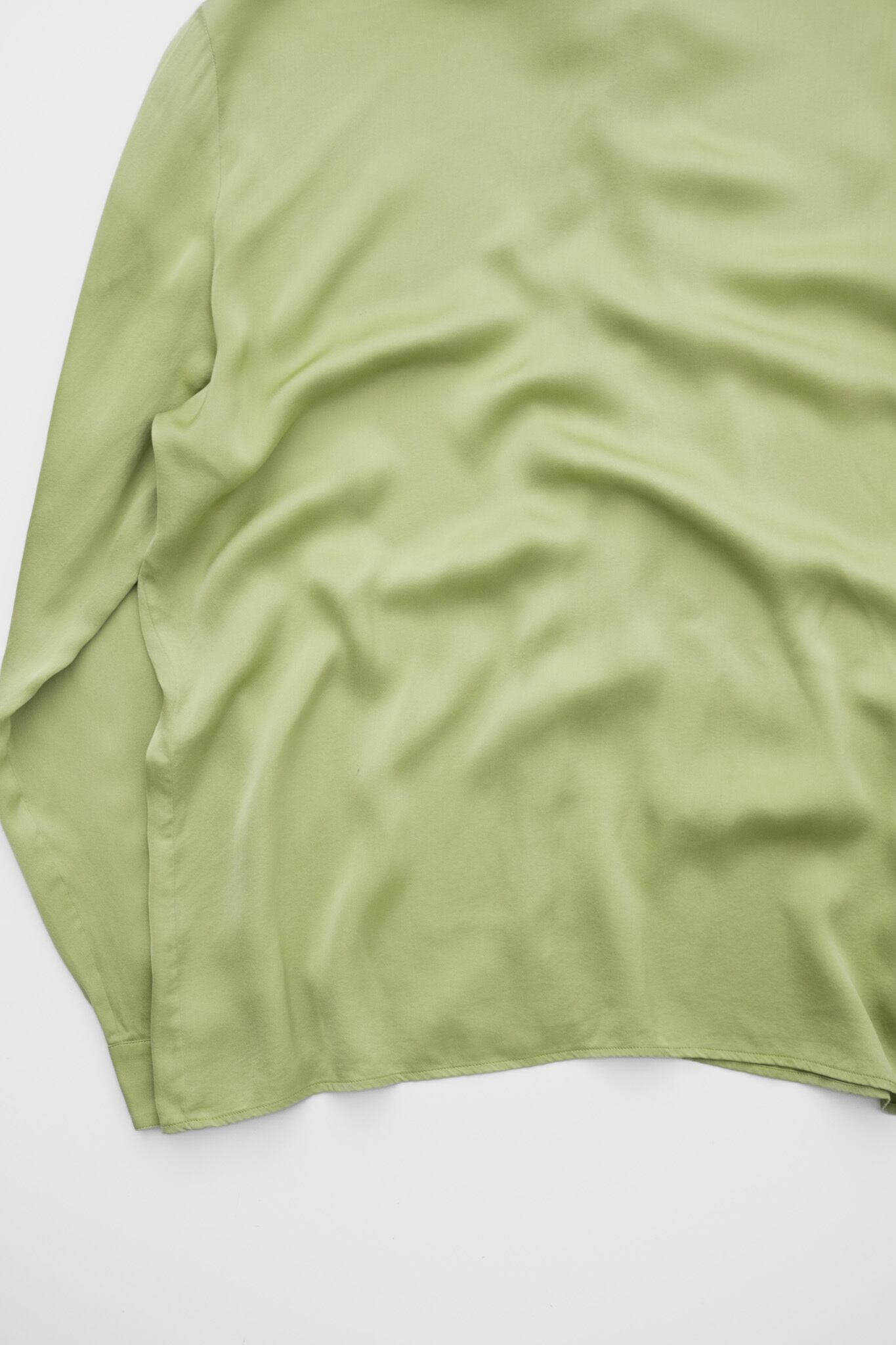 94-04] “GUCCI” Silk Tie-Neck Uniform Blouse（Designe by Tom Ford