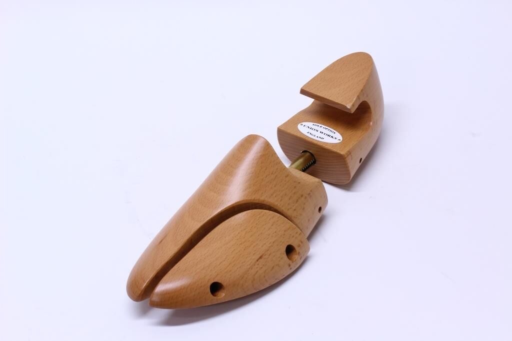 Dasco / Hook Back Shoe Trees | UNION WORKS ONLINE STORE