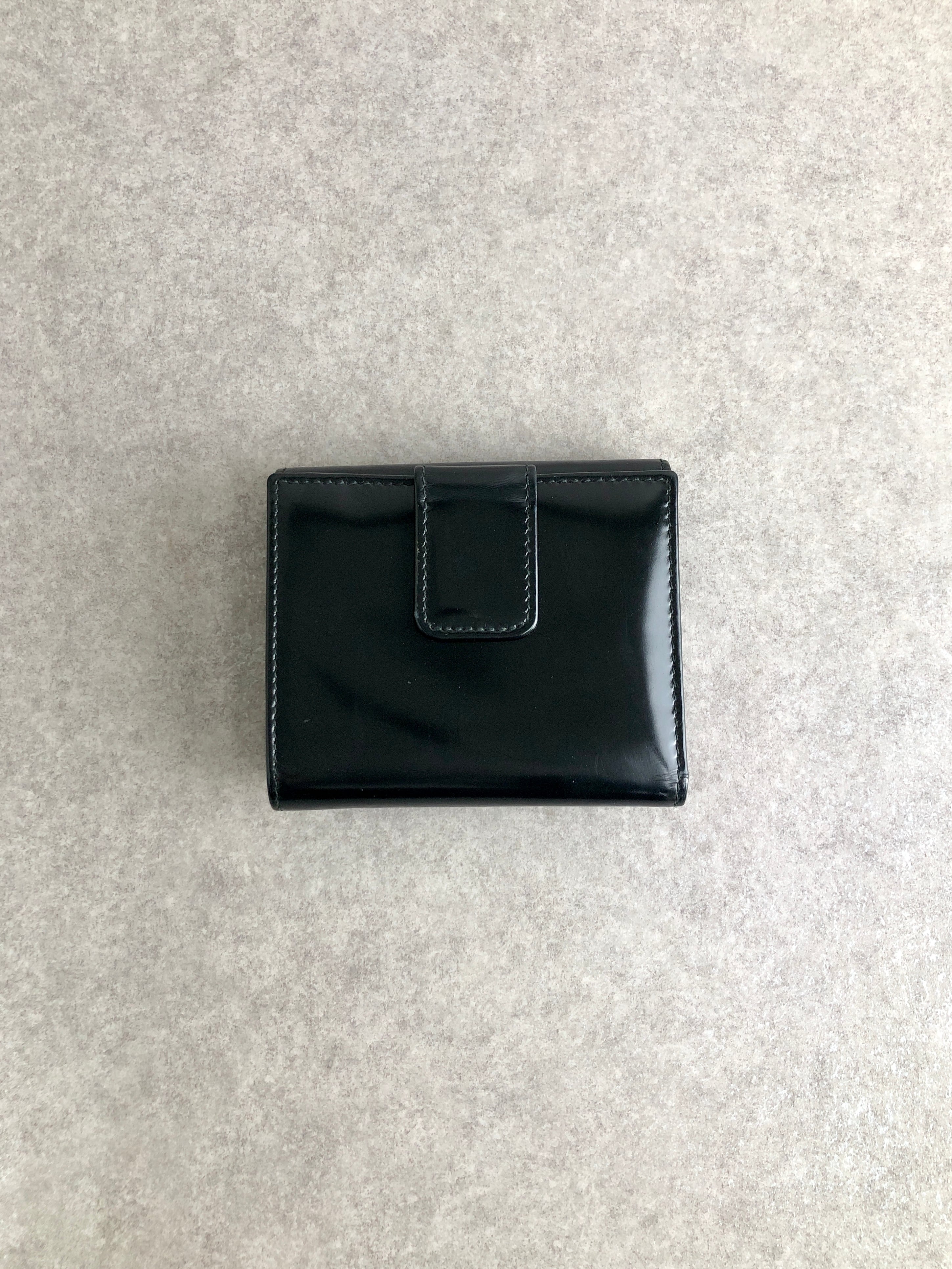 GUCCI グッチ 財布 ブラック Gロゴ エナメル 2つ折り財布 vintage