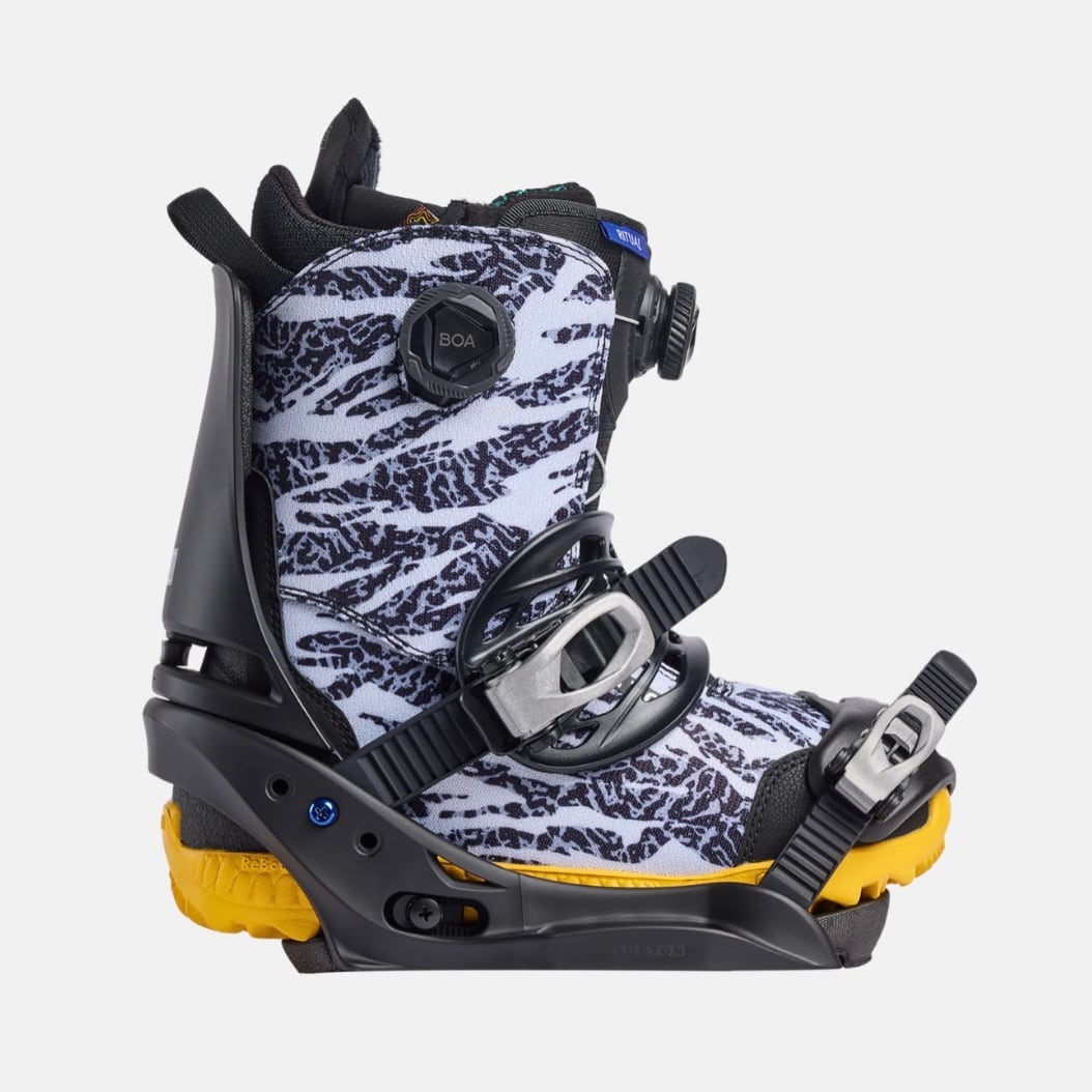 24-25モデル . BURTON .『 LEXA EST 』. Black . バートン . レクサ