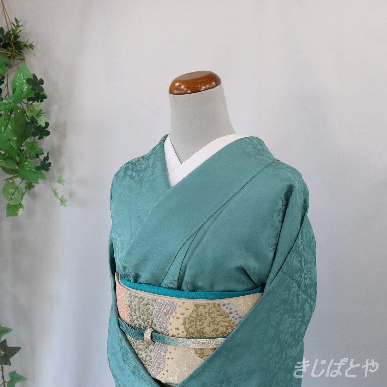 正絹綸子 山藍摺の色無地 紋入り 袷 | きじばとや