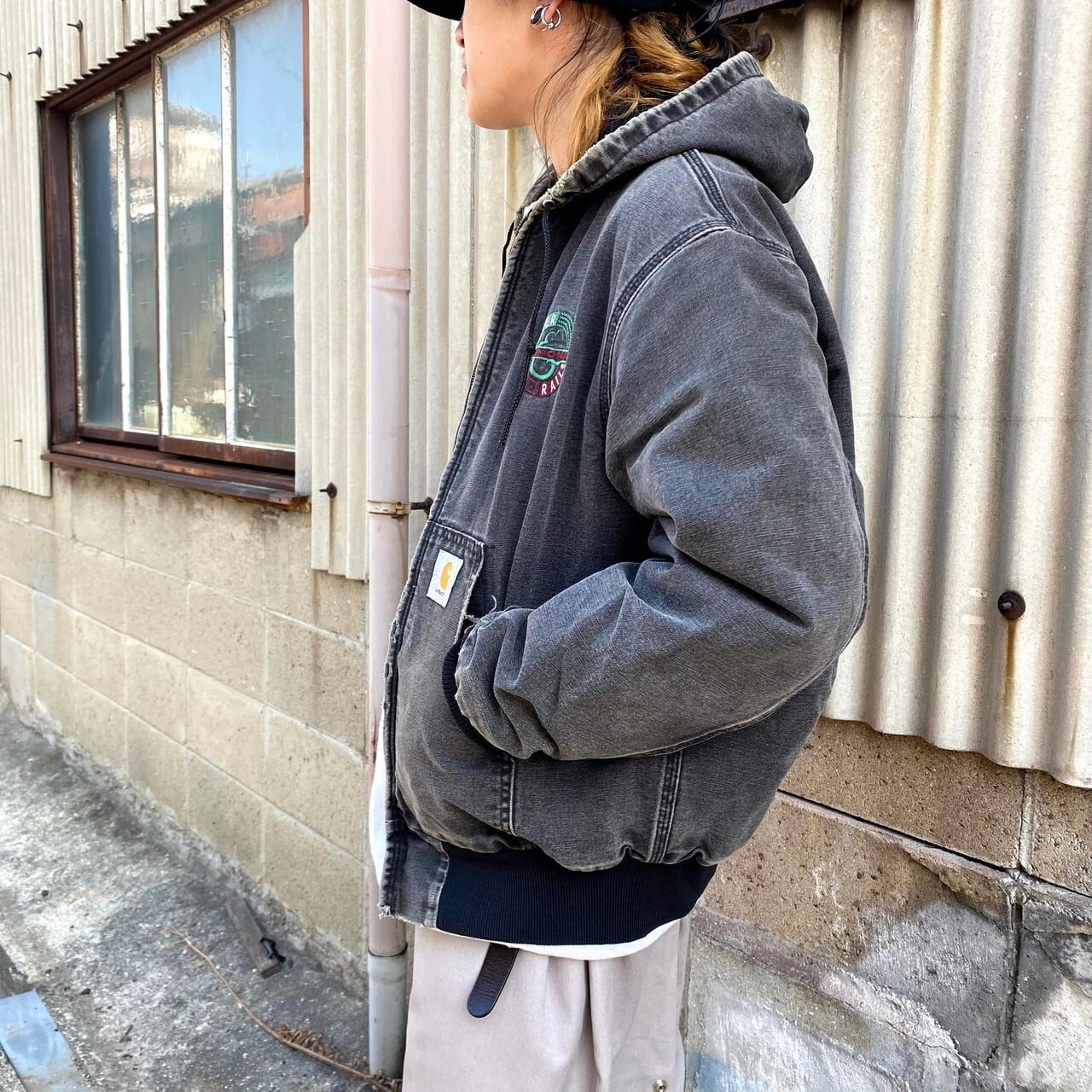 Carhartt カーハート 刺繍入り ダック地 アクティブジャケット ワーク
