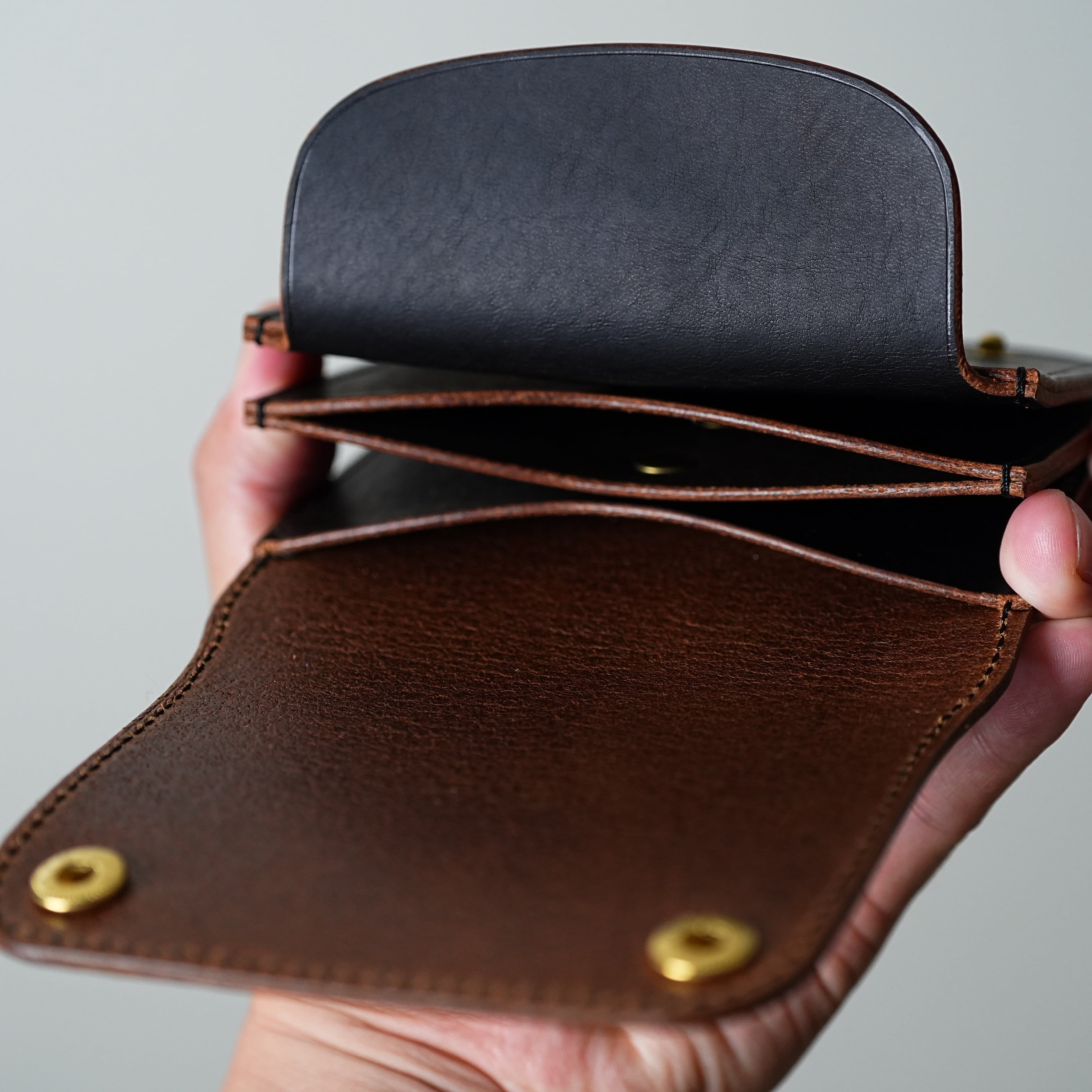 ショート トラッカーウォレット / Short Tracker Wallet < 茶芯
