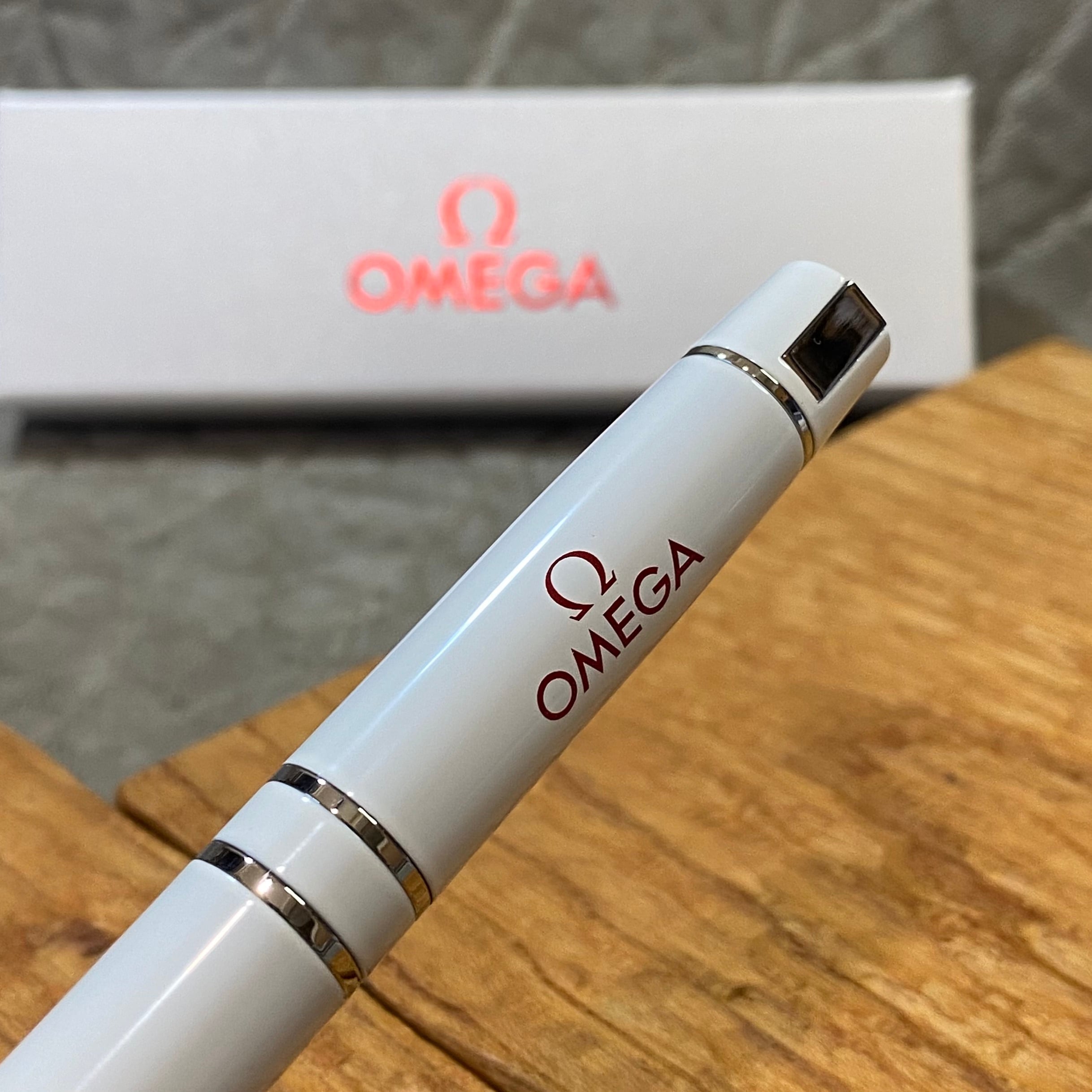 OMEGA オメガ ボールペン ホワイト ツイスト式 箱付き 未使用品 | MUNI