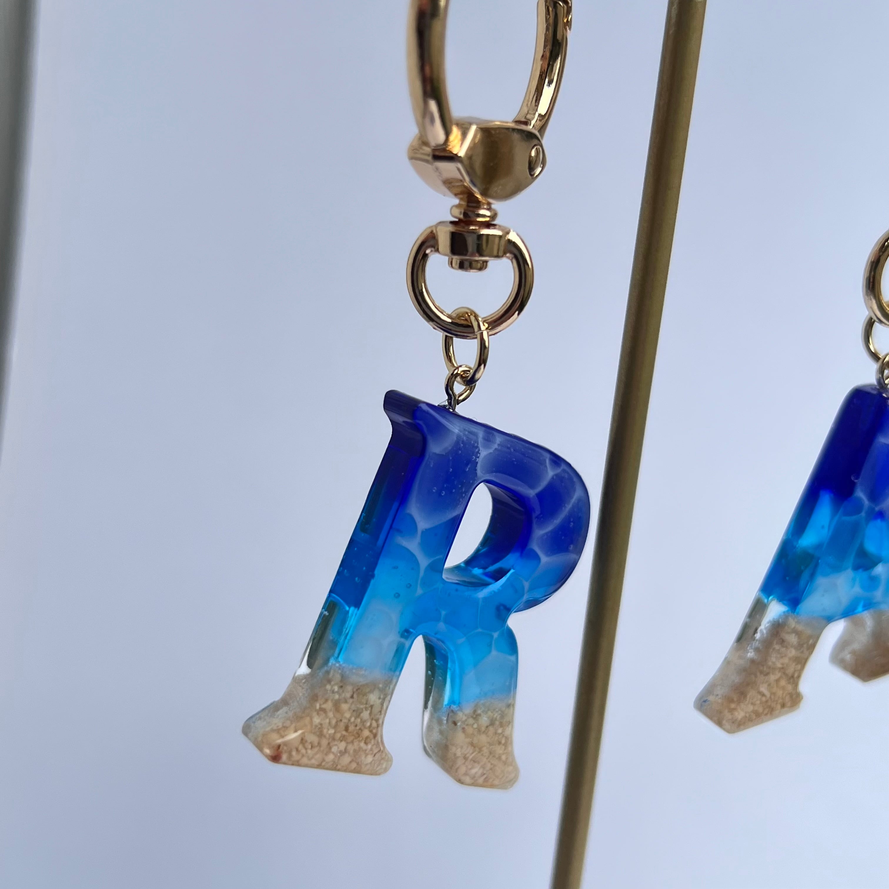 海を切り取ったイニシャルキーホルダー キーリング 名入れ可能