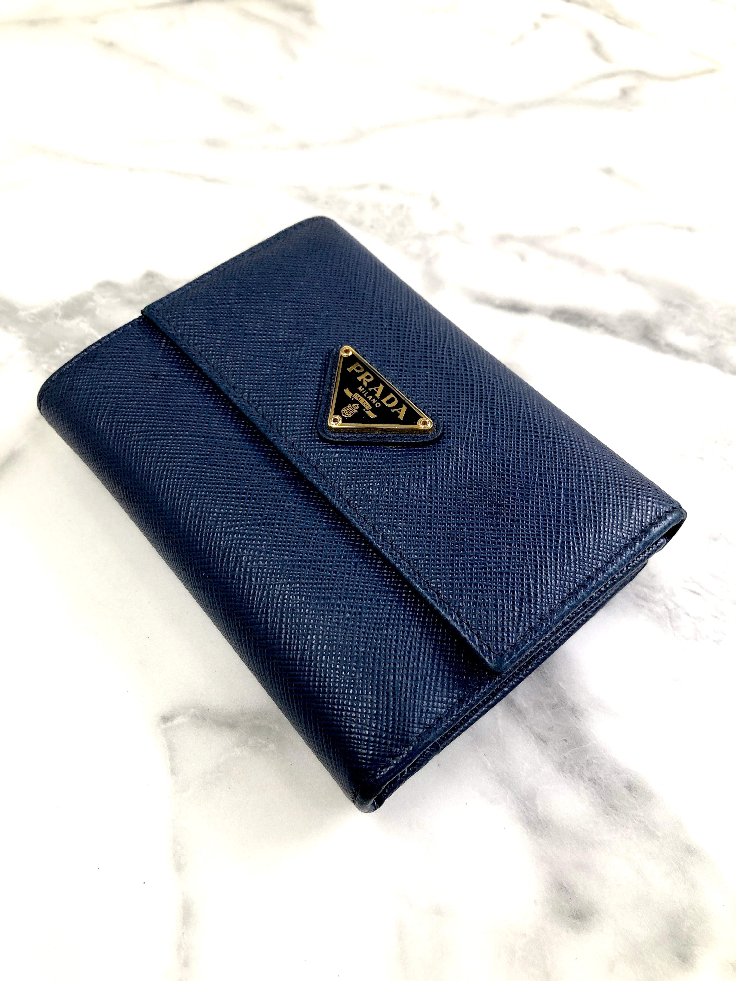 PRADA プラダ トライアングルロゴ サフィアーノレザー 三つ折り がま口