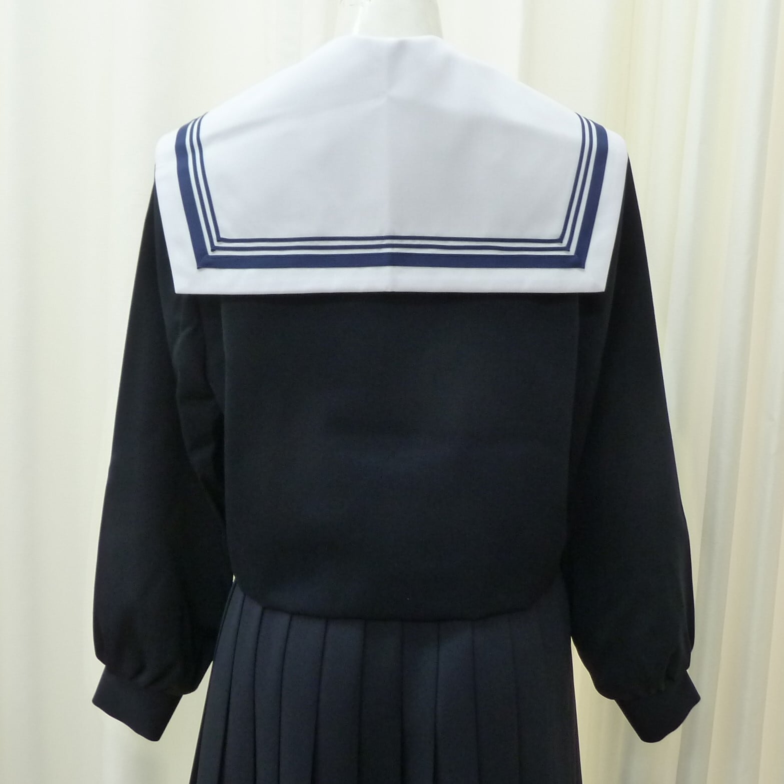 旧タイプ 紺色セーラー服（上着のみ） 白三本線 衿カバーサービス