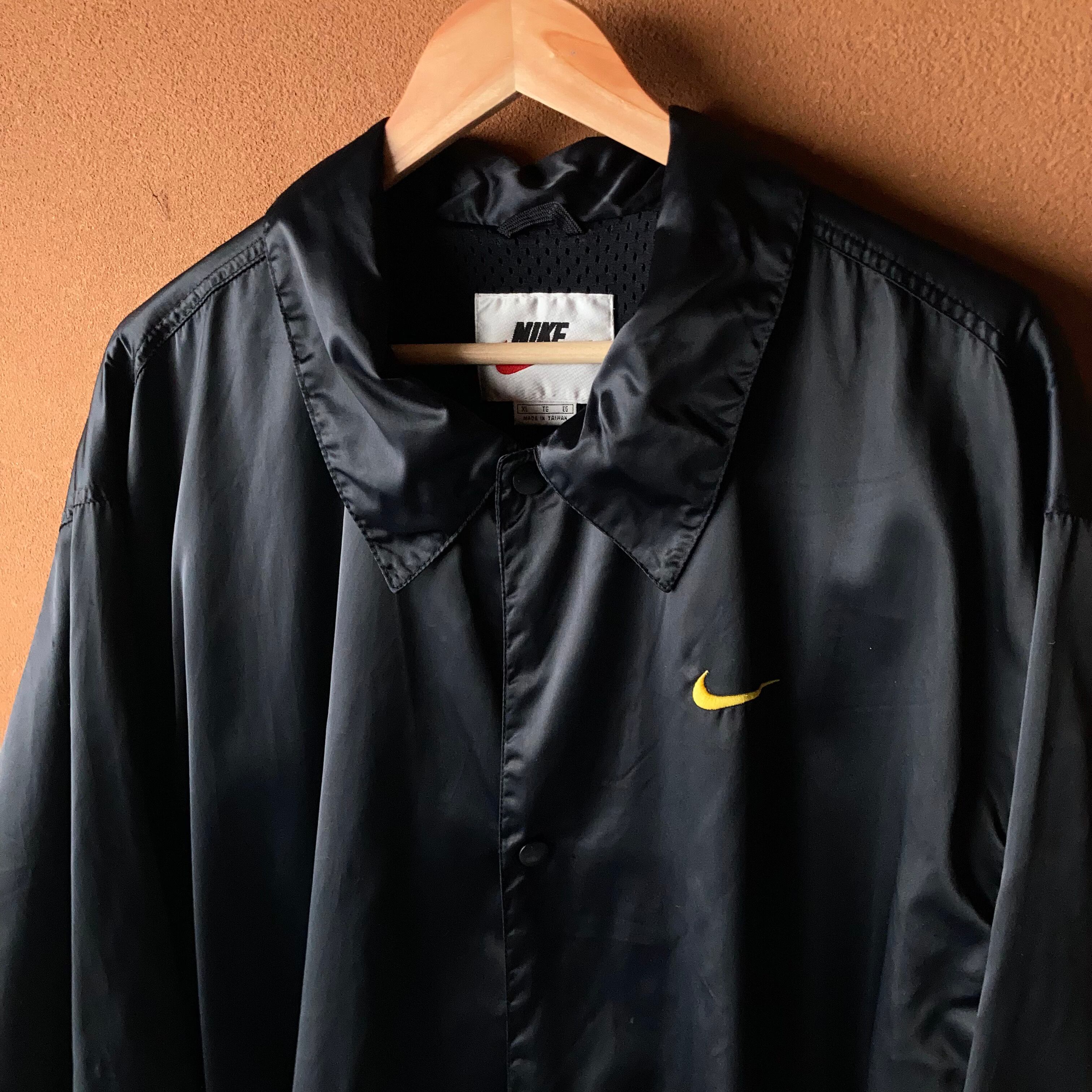 90's~ NIKE 銀タグ ナイロンジャケット ロゴ刺繍入り バック刺繍入り
