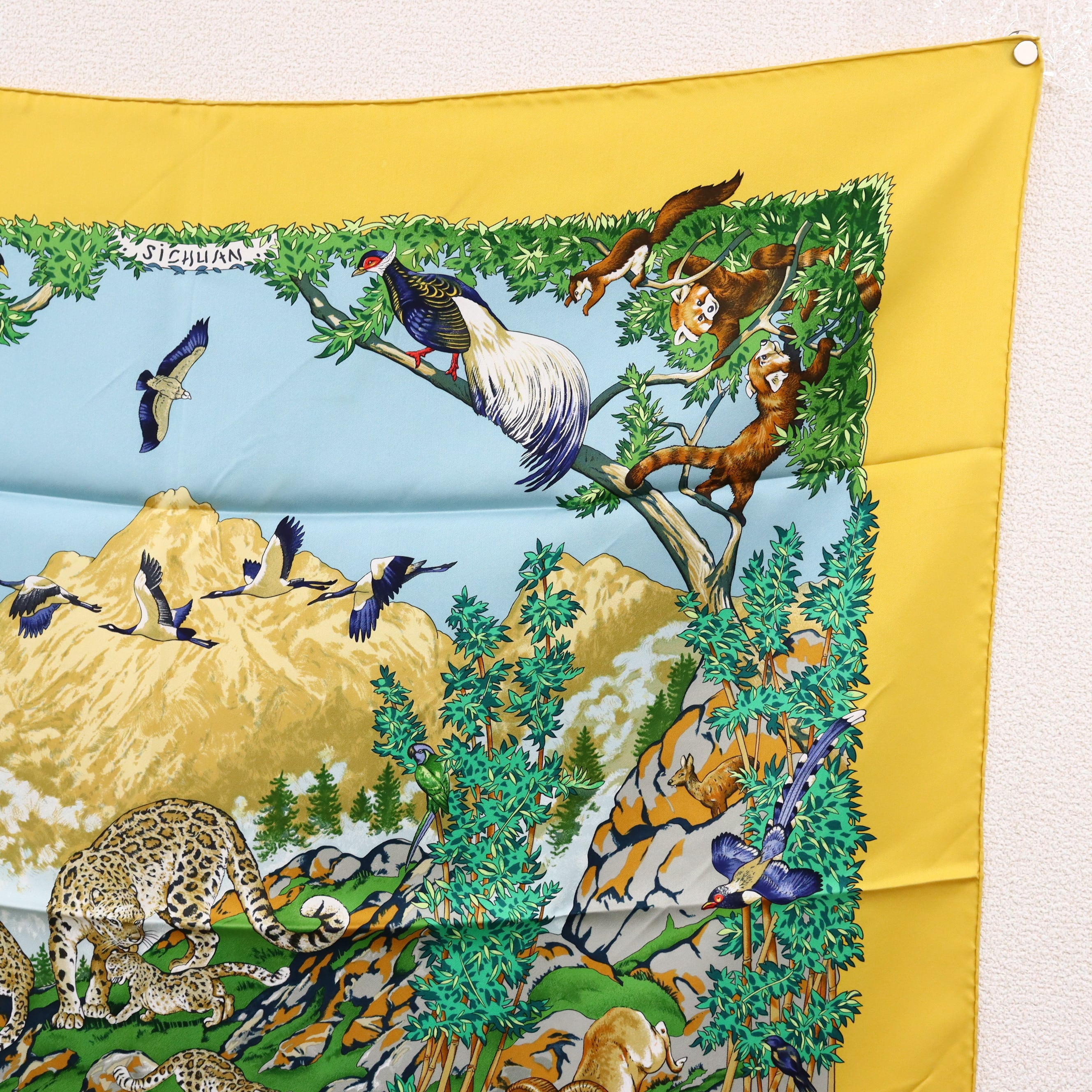 HERMES エルメス カレ90 四川省 sichuan パンダ 動物 シルクスカーフ