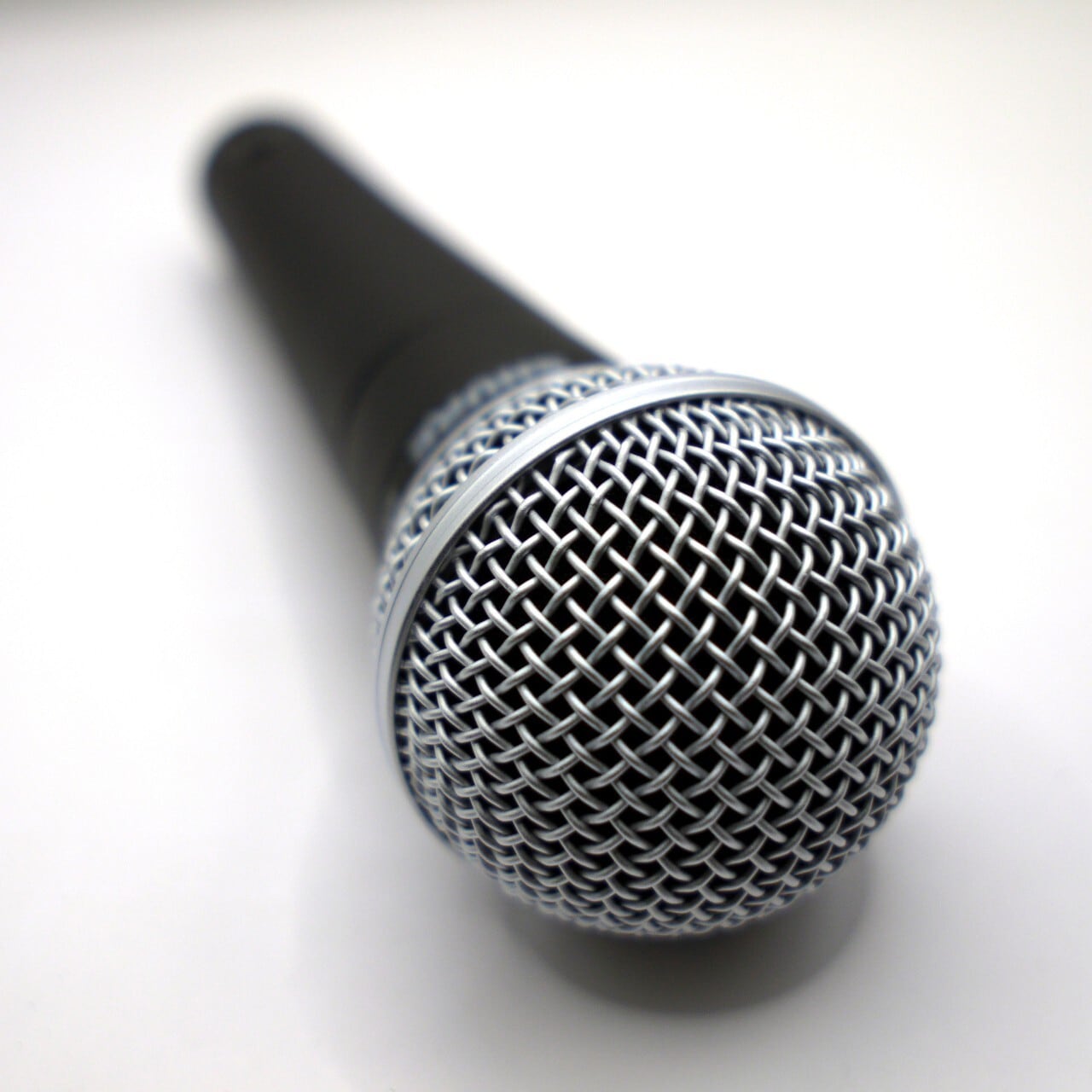 SHURE SM58-LCE 定番ボーカル用マイク（スイッチなし） | 西尾楽器BASE