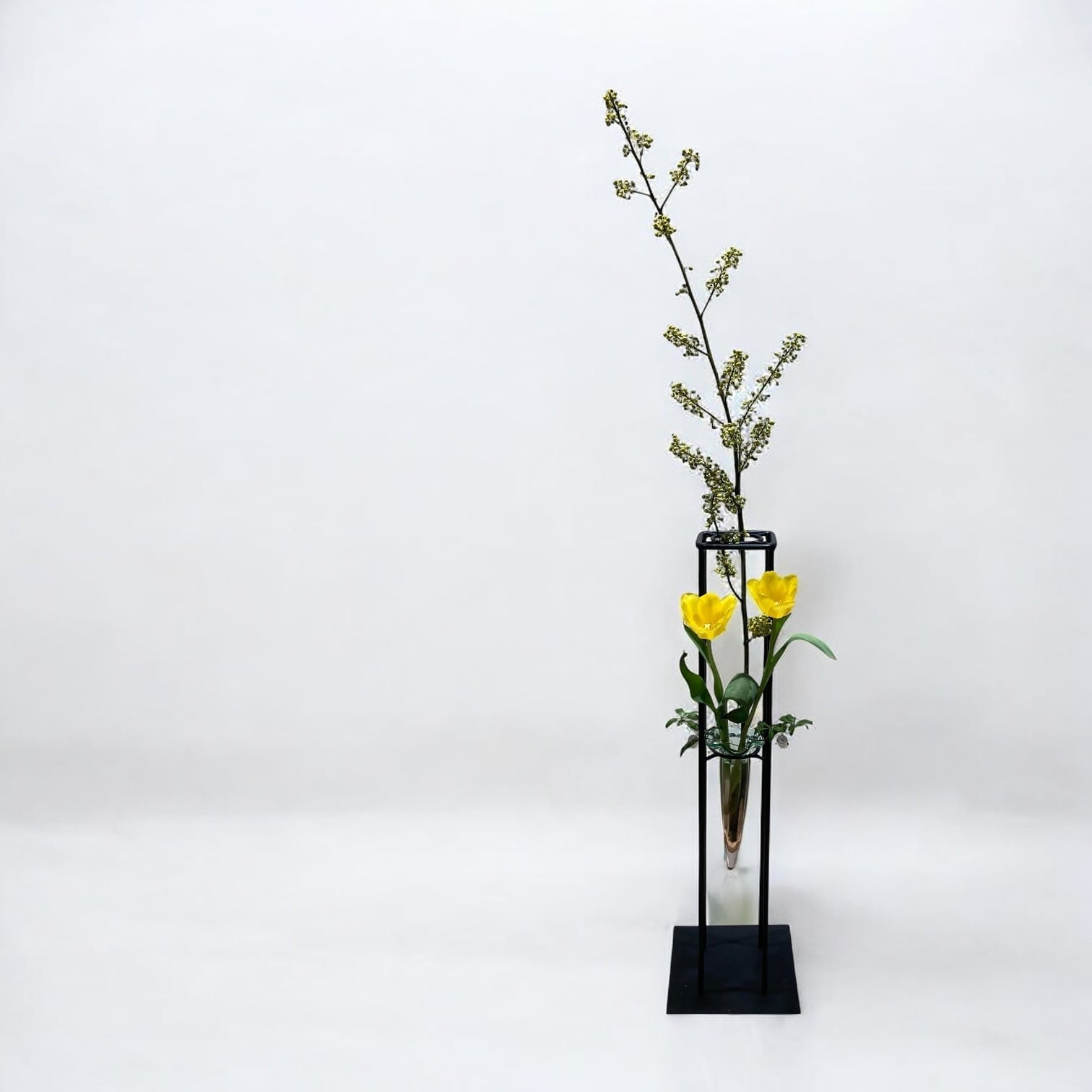 鉄器 (高さ75 cm) 花スタンドM (花器ガラス23cm x1 付き) | TSUNE;田中