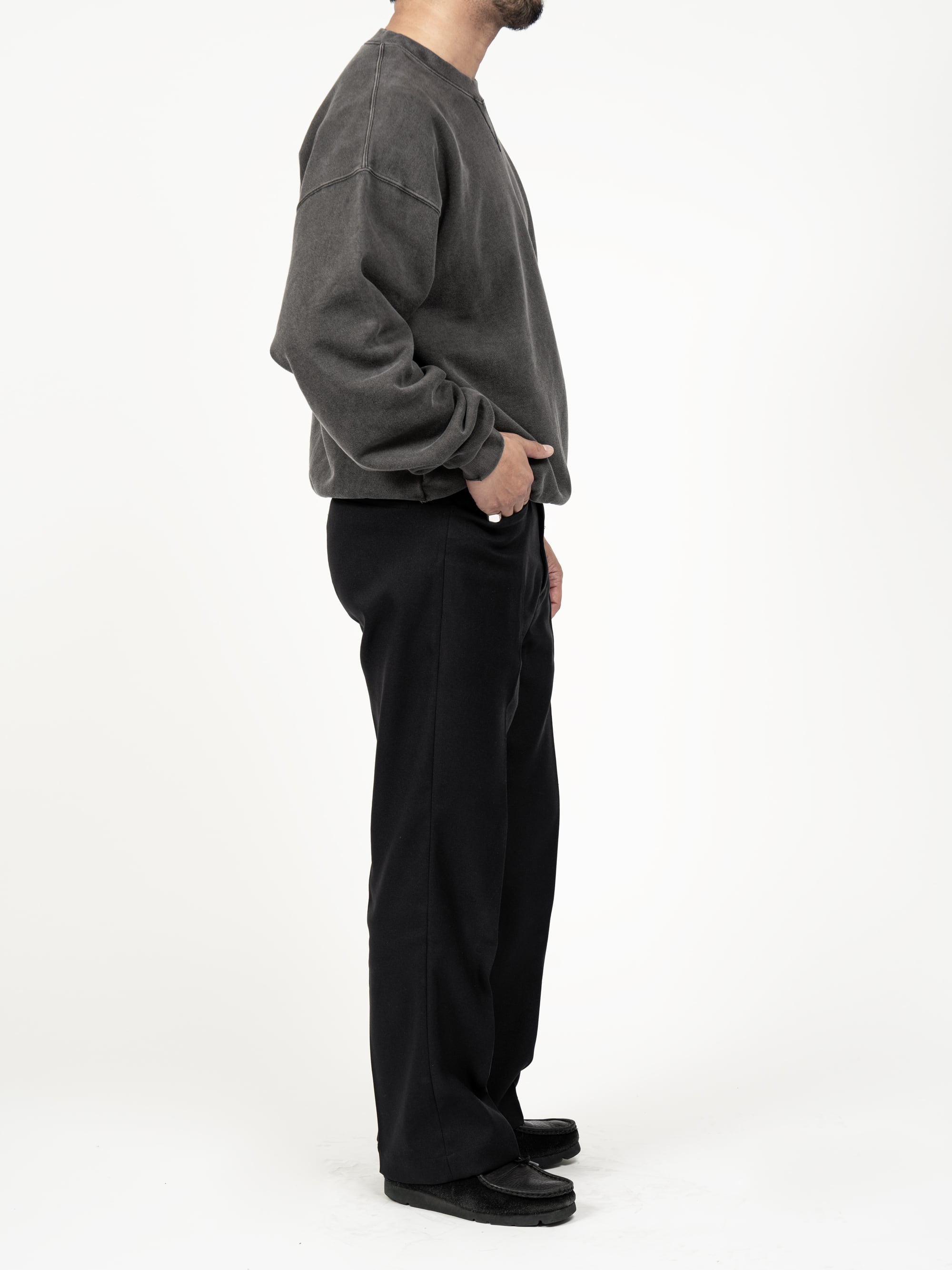 Pigment Damage Processing Crew Neck Sweat (black) | OVY