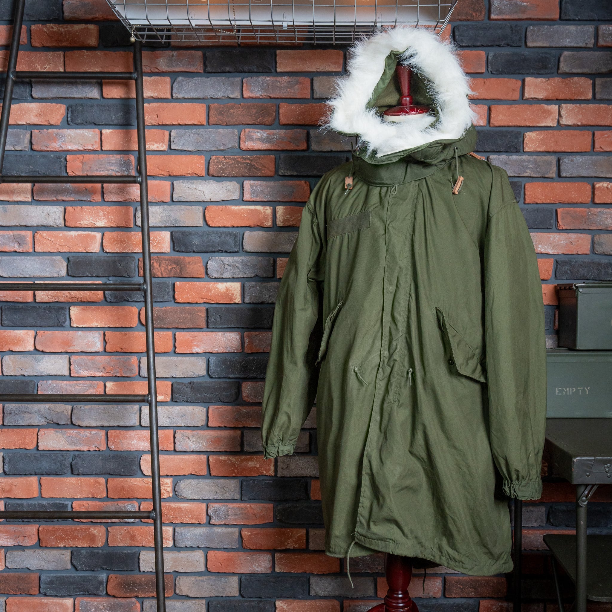 DEADSTOCK】
