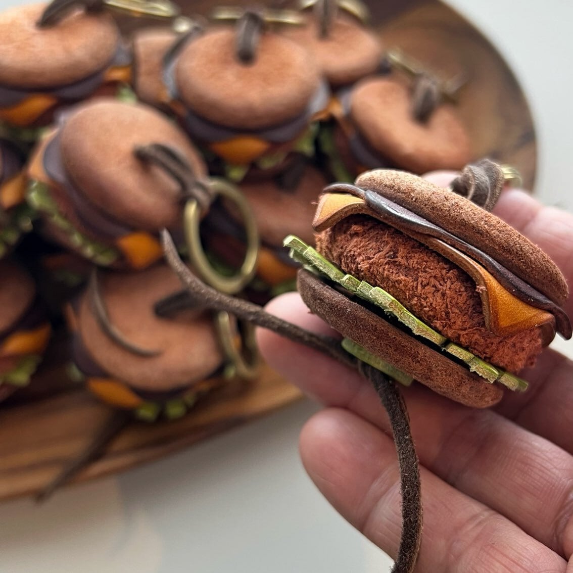 抽選販売】”SimcoroBurger“ SIM's Burger レザーバーガー | Sim's