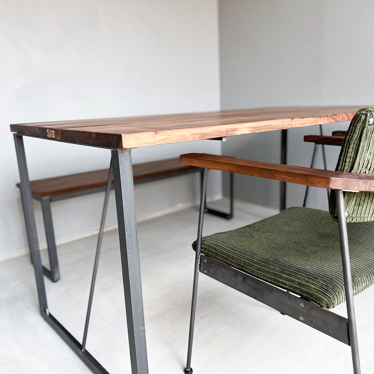 アイアンレッグ Lタイプ | オーダーメイドのアイアン家具を中心に