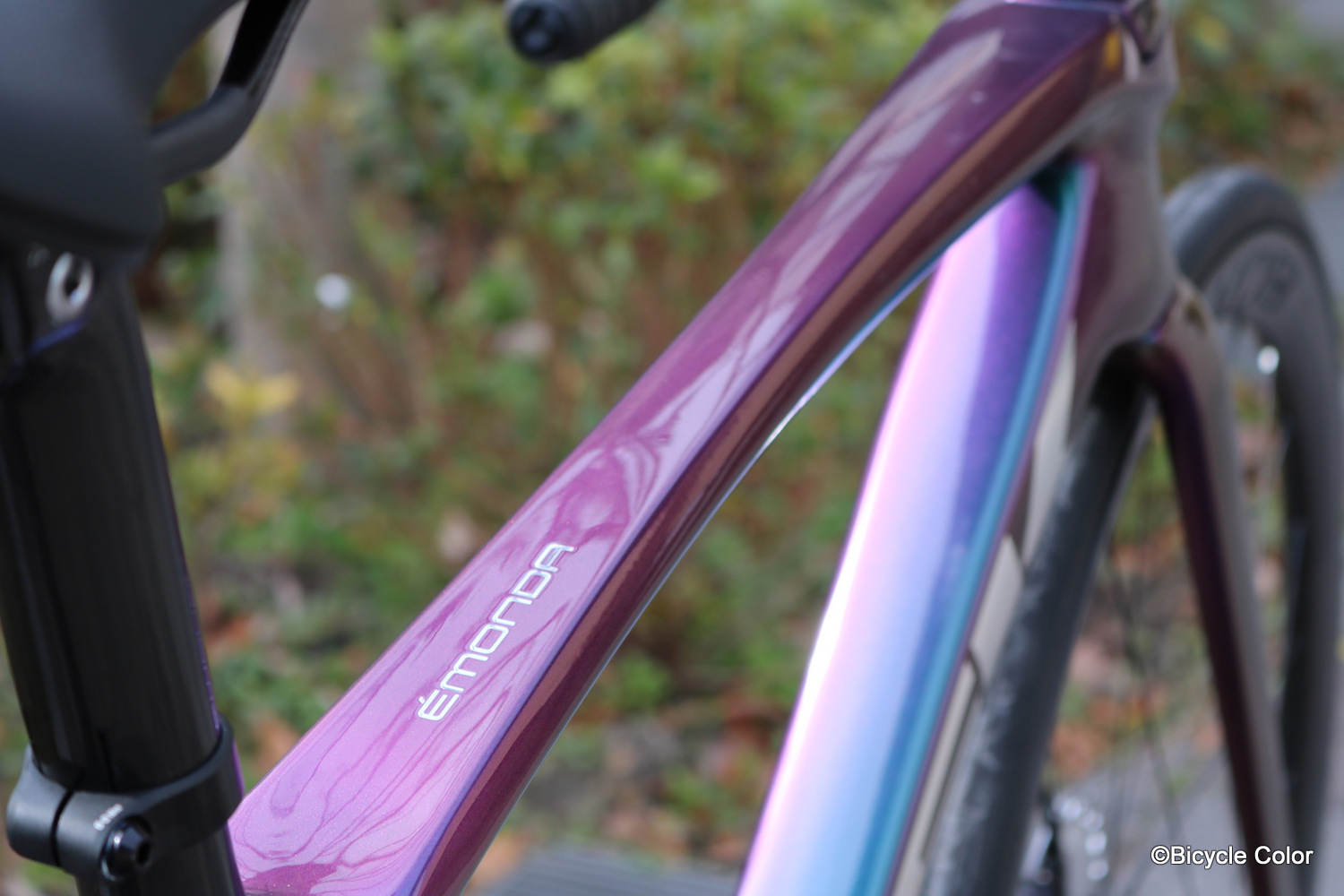 TREK(トレック)の最軽量ロードバイク、EMONDA(エモンダ)SLR Projectone