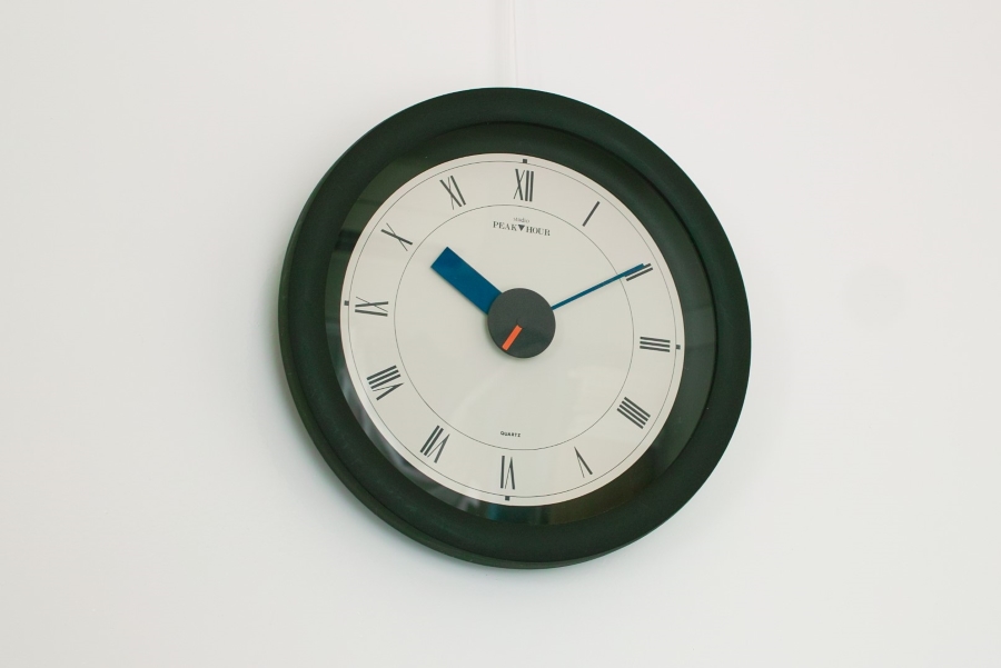 No.5900「掛時計：ポストモダン」SOLD | ボルトナットマーケット