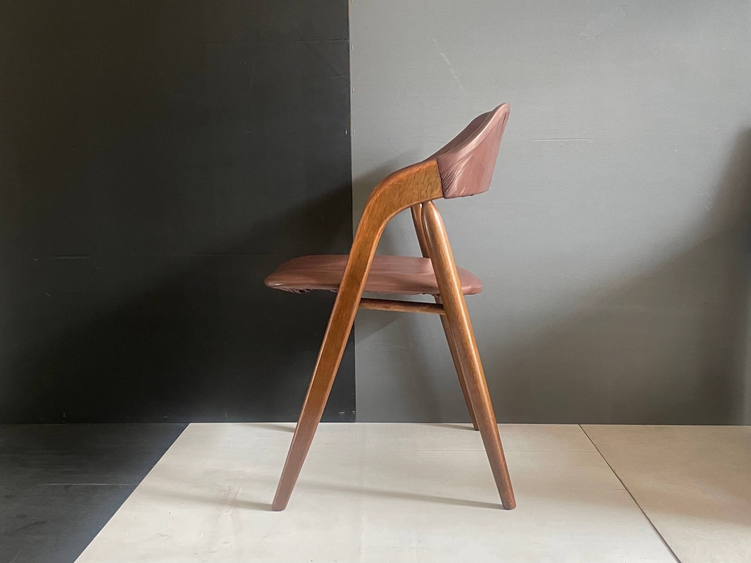 No.9844「ダイニング アーム チェア：辻木工」SOLD | ボルトナット