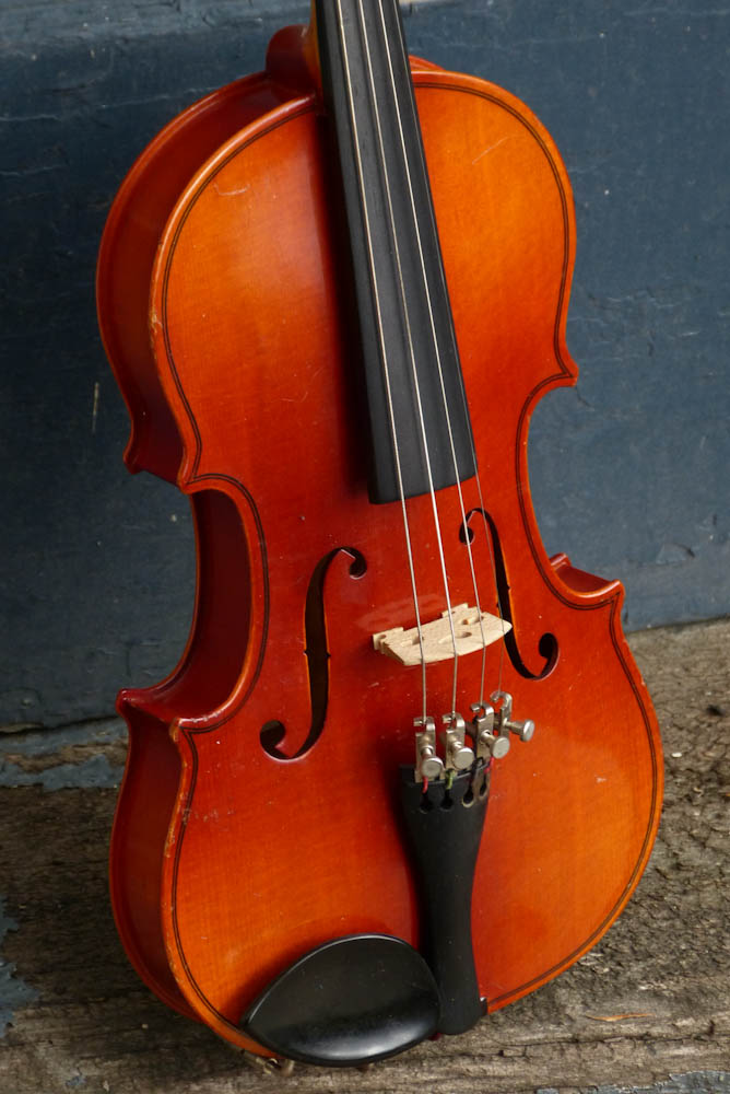 1988 Suzuki 1/8 No. 220 Student Violin