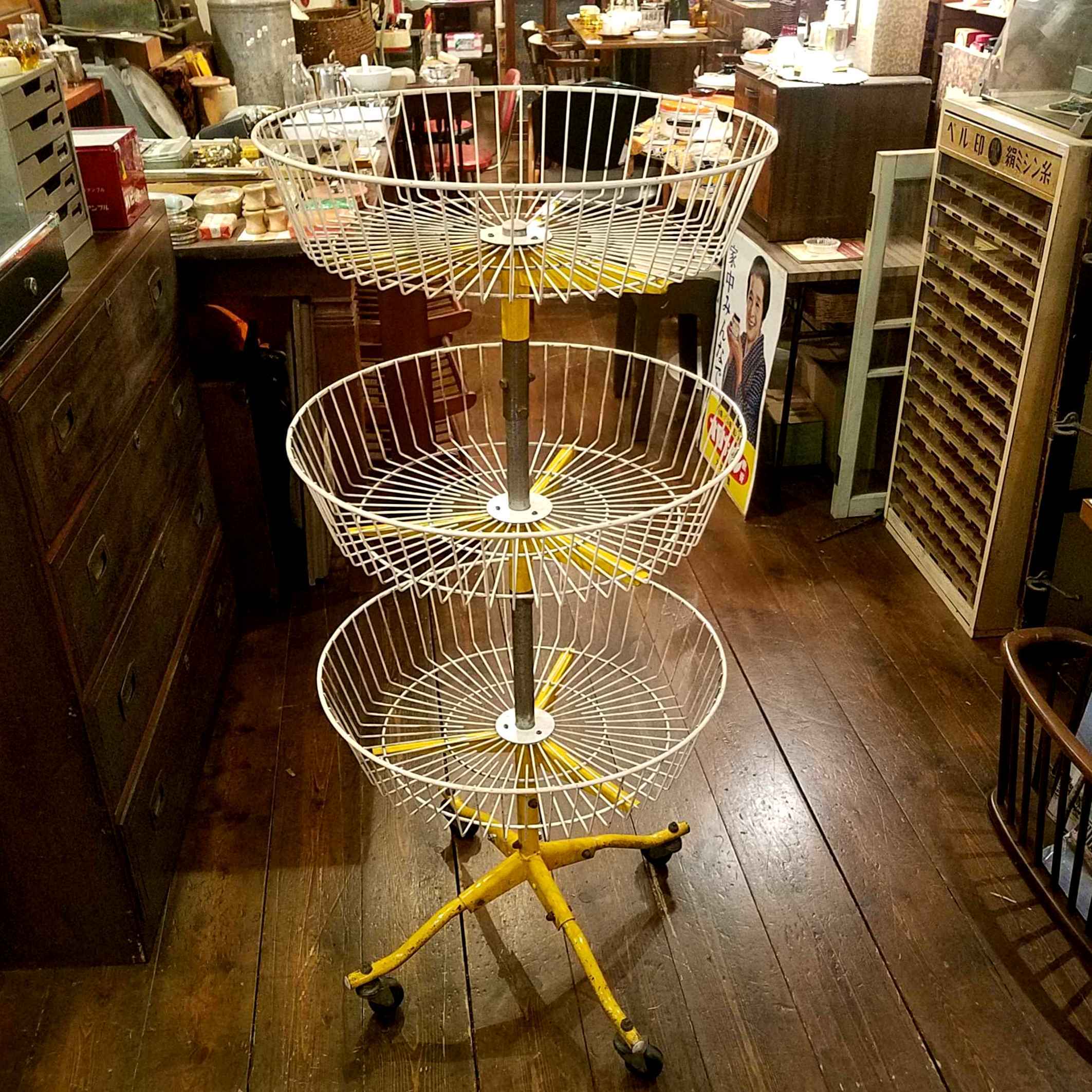 昭和ヴィンテージなラウンド・ワイヤーラック - [Sold Out]過去の販売商品