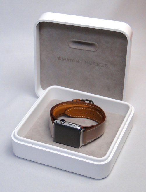ドゥブルトゥール Apple Watch Hermèsを腕に | 