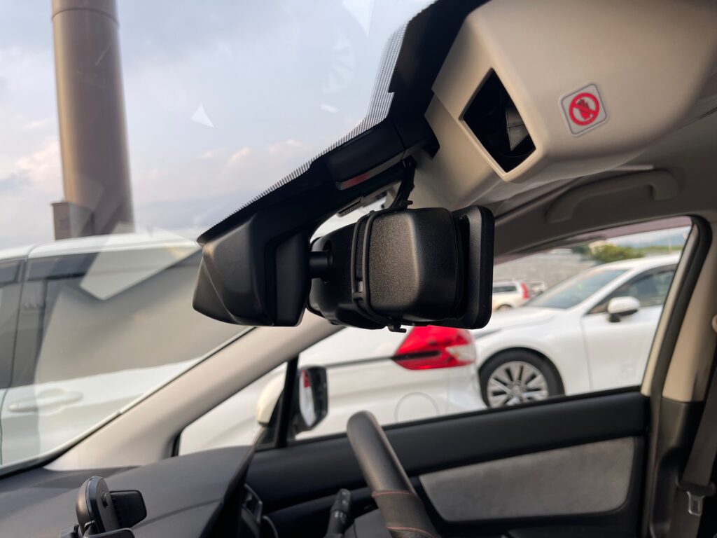 COMTEC AZDR48/ZDR048レビュー。ミラー型ドラレコ初体験。「慣れ」は