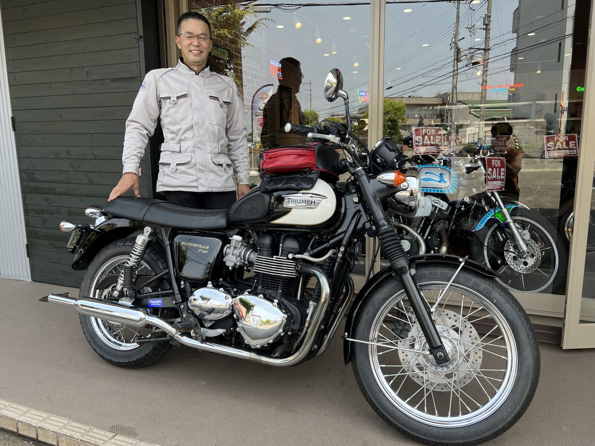 スタッフKEI】TRIUMPH ボンネビルT100納車！ – Escape Blog