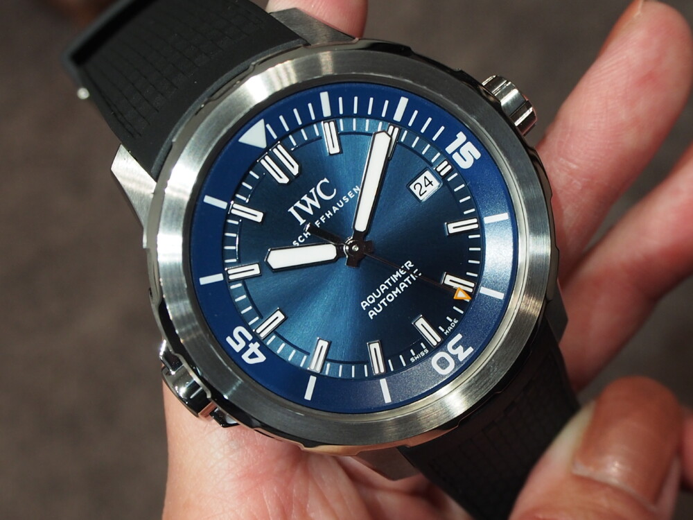 IWC/爽やかなブルー文字盤のシンプルなダイバーズウォッチ「アクア