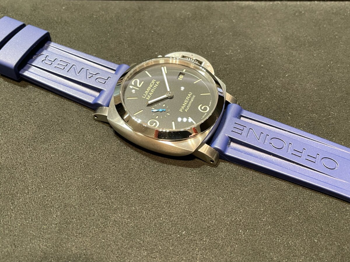 パネライをご愛用のみなさん！この夏はカウッチュー（ラバー）で腕元を