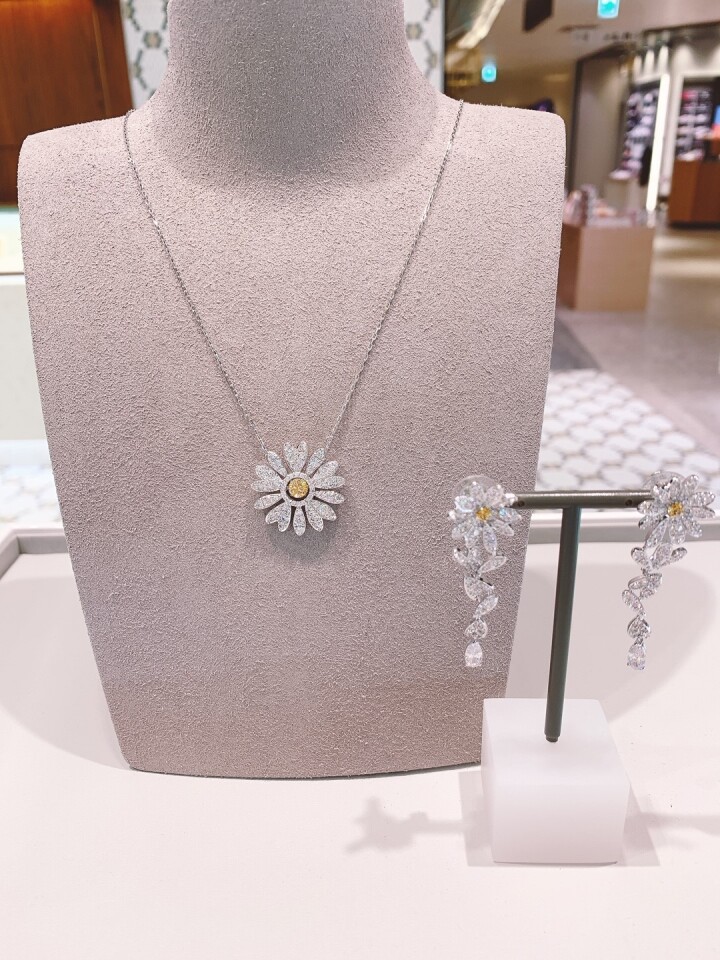 SWAROVSKI|SPRING/SUMMER COLLECTION| 渋谷スクランブルスクエア 東急