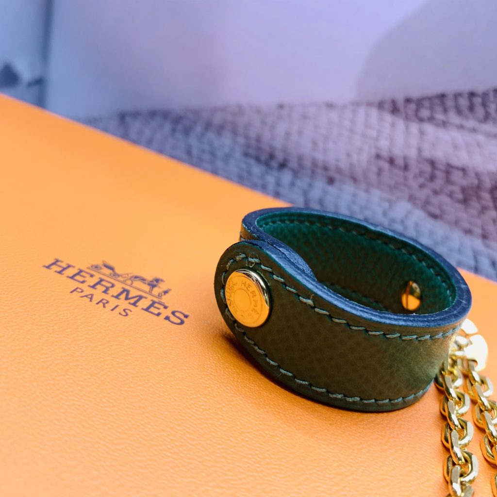 エルメスのグローブホルダーの使い方～名古屋の質屋～ | 質屋かんてい