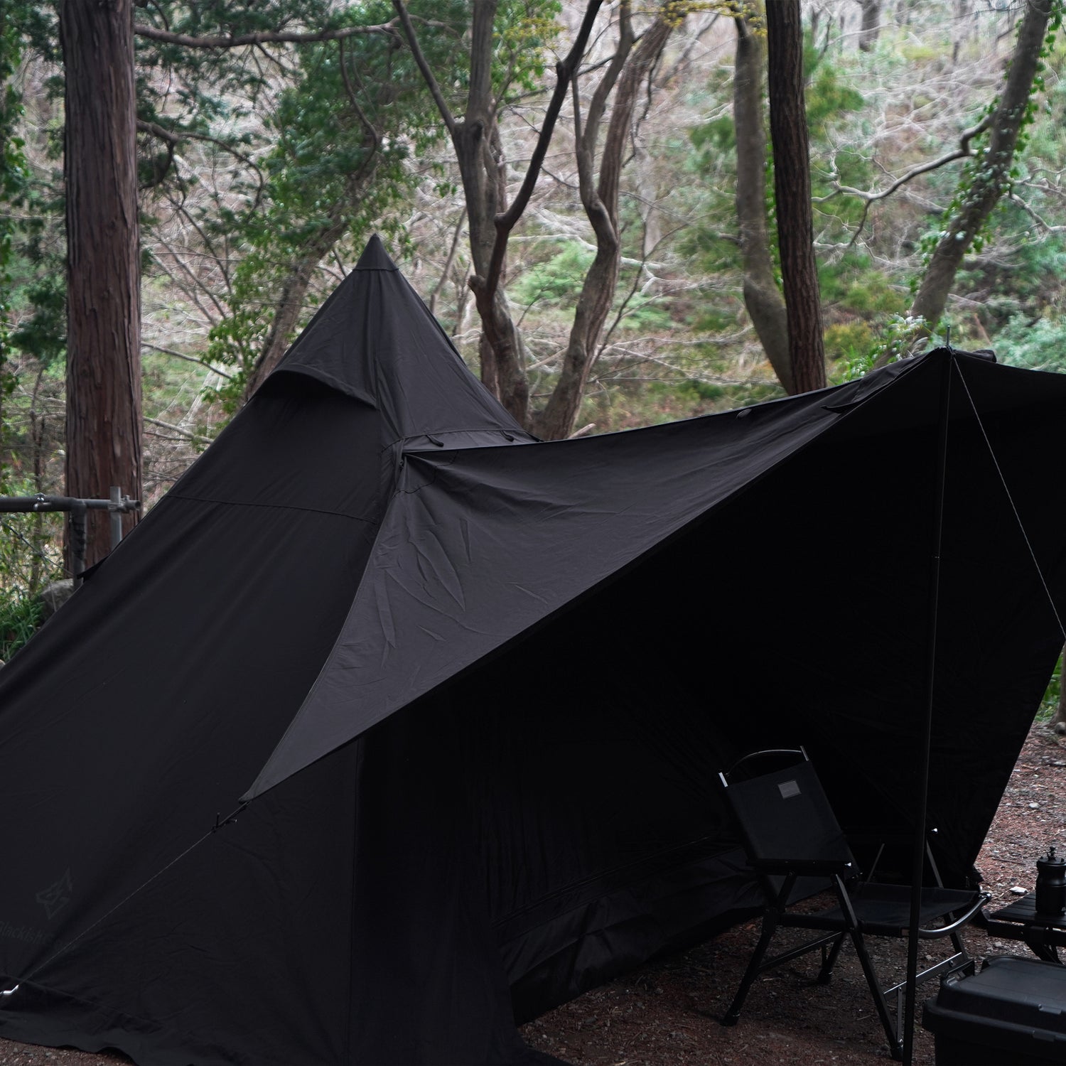 BLACK TIPI V2 ブラックティピーV2 テント 黒 ブラック ワンポール