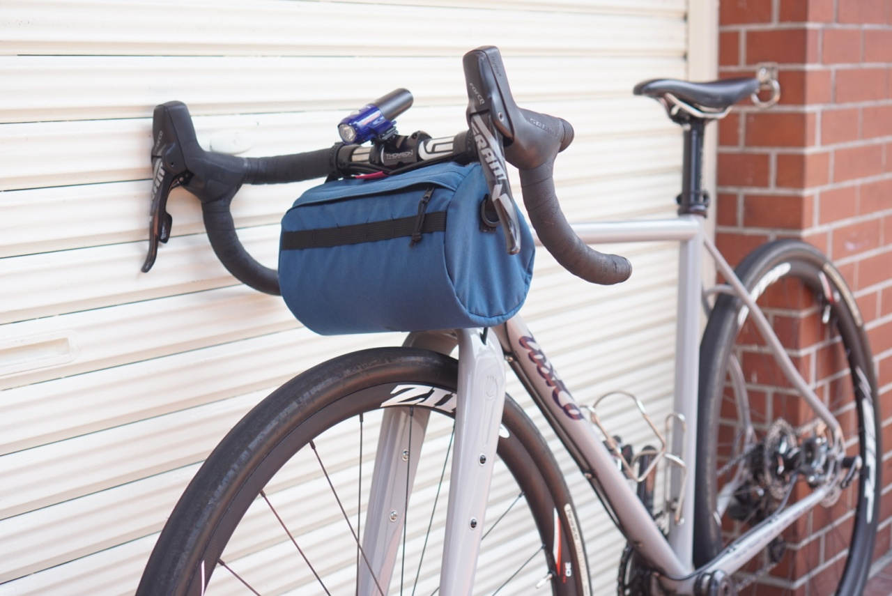 SWIFT INDUSTRIES* bandito bicycle bag (ecopak/black) - BLUE LUG