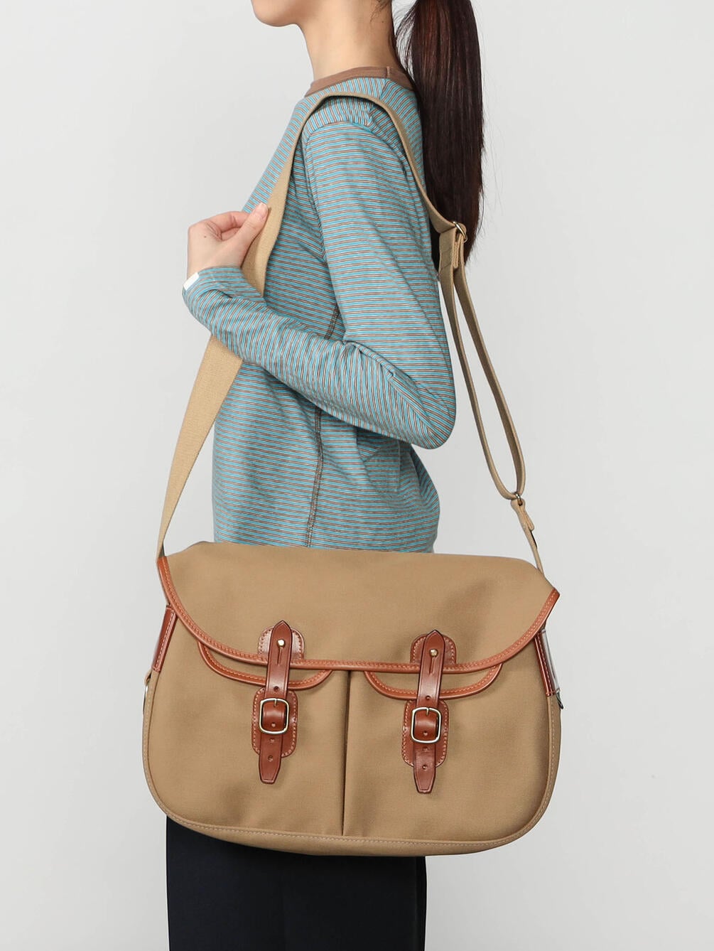 Brady | ARIEL TROUT LARGE UNISEX