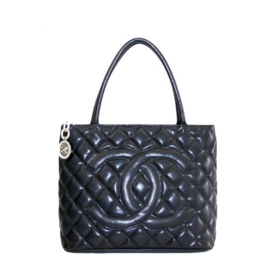 シャネル復刻トートの特徴や魅力は？定番・人気アイテムをご紹介