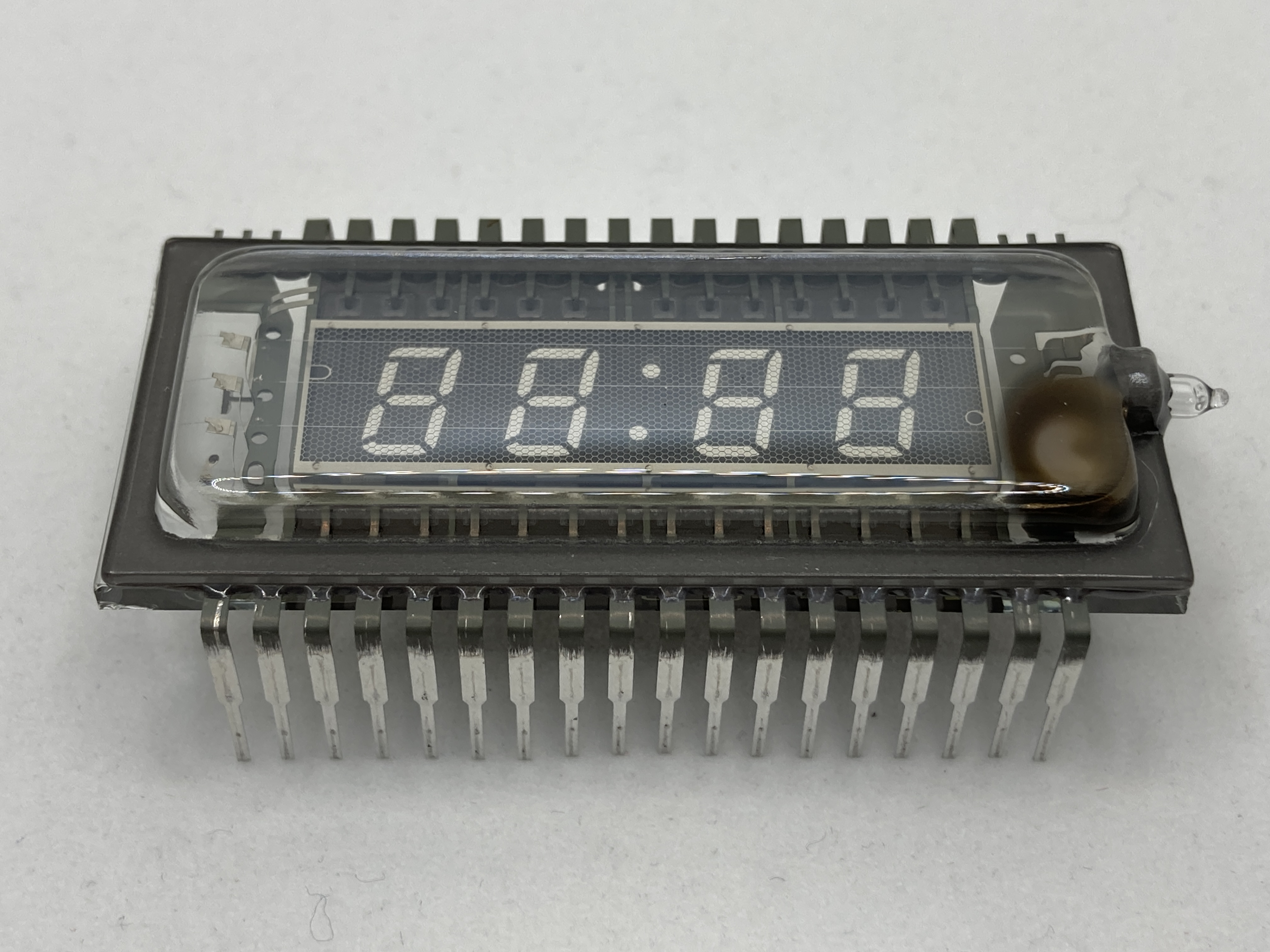専用LSIを使用したVFD(蛍光表示管)デジタル時計の製作【専用基板化完了