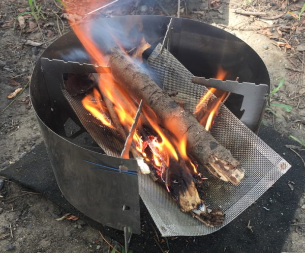 超軽量焚き火台164gチタン製の『RSRネイチャーストーブ』を徹底