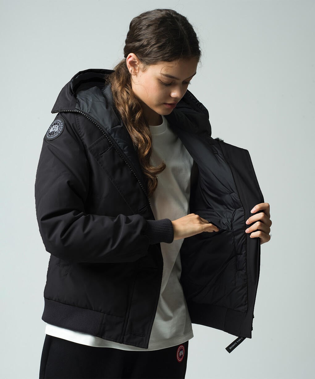 ラブラドール ボンバー ブラックレーベル(7967WBJ)｜カナダグース