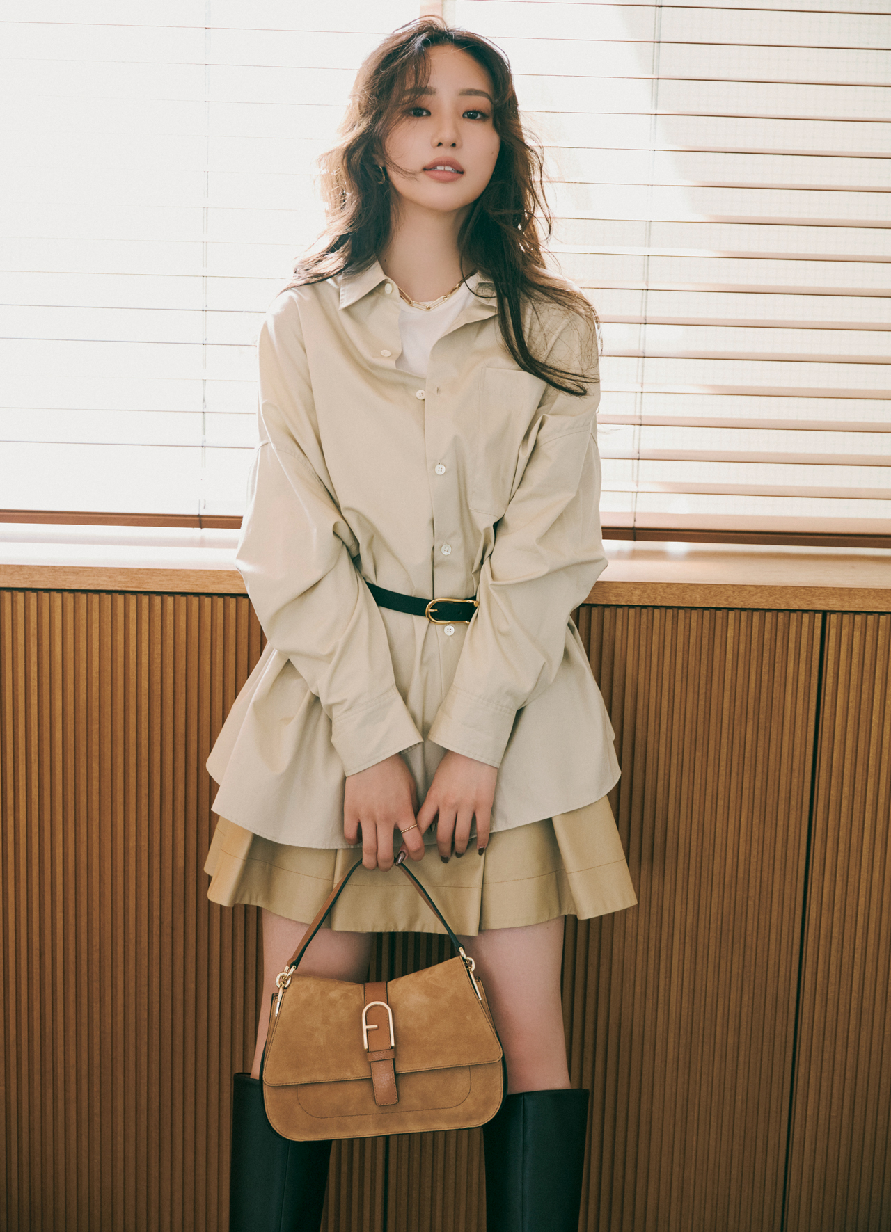 11／15のコーデ】中町綾がお手本♡いつものベージュをおしゃれに着る