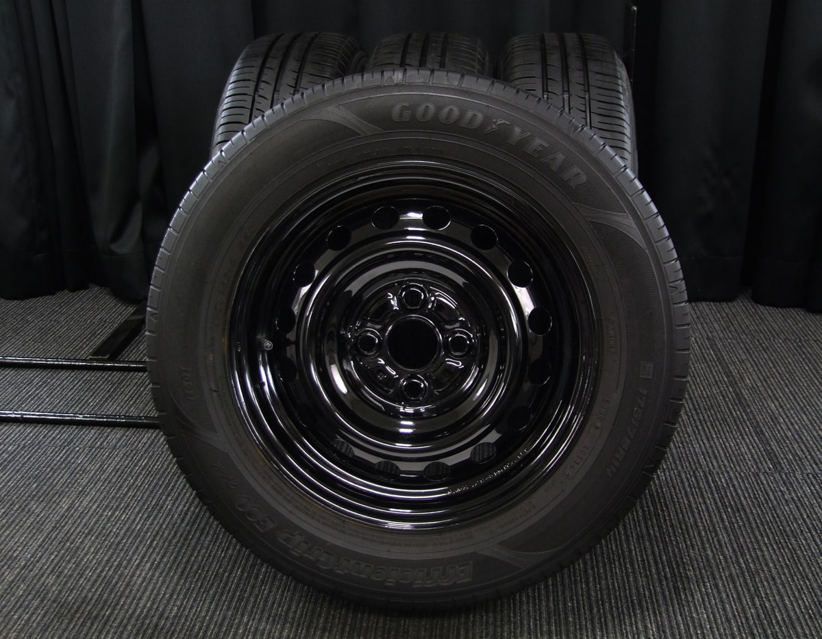 TOYOTA (トヨタ) Porte (ポルテ) 純正 14×5.5J(+33)PCD100-4H リペア