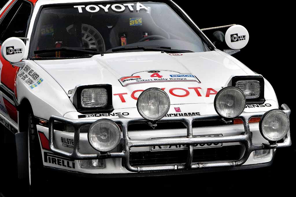 完全武装のサファリ仕様で様相一変！タミヤ製「70スープラ」を徹底