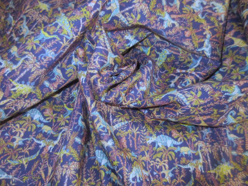 リバティプリント生地・Rumble and Roar(ランブル・アンド・ロアー