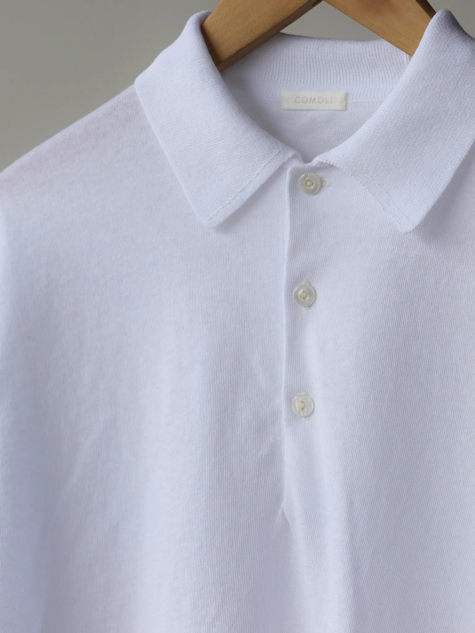 COMOLI コットン ニットポロ WHITE | CASANOVA&CO (カサノヴァアンド