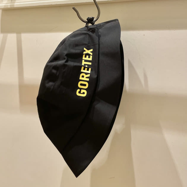 今季は『GORE-TEX®︎』がアツい！？【ASICS】× ＜BEAMS＞｜ビームス