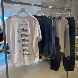 BEAMS（ビームス）【別注】New Balance / Washed graphic T-shirts（T