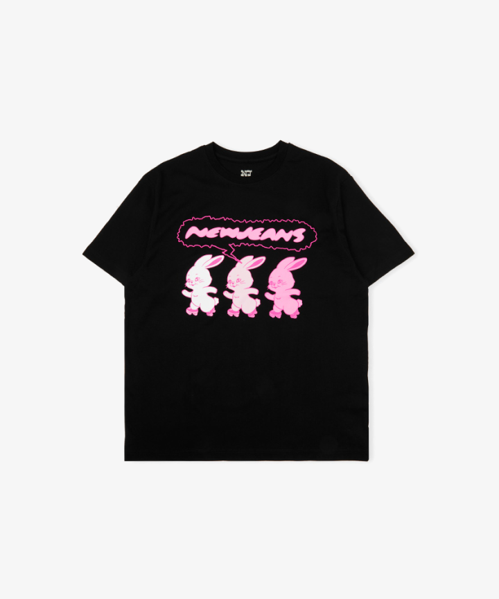 NewJeans | TOKKI SHORT SLEEVE T-SHIRT (BLACK)