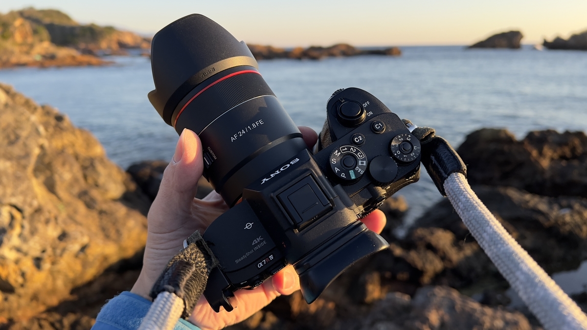 撮影機材】軽くて明るくて使いやすい「SAMYANG AF 24㎜ F1.8 FE」を