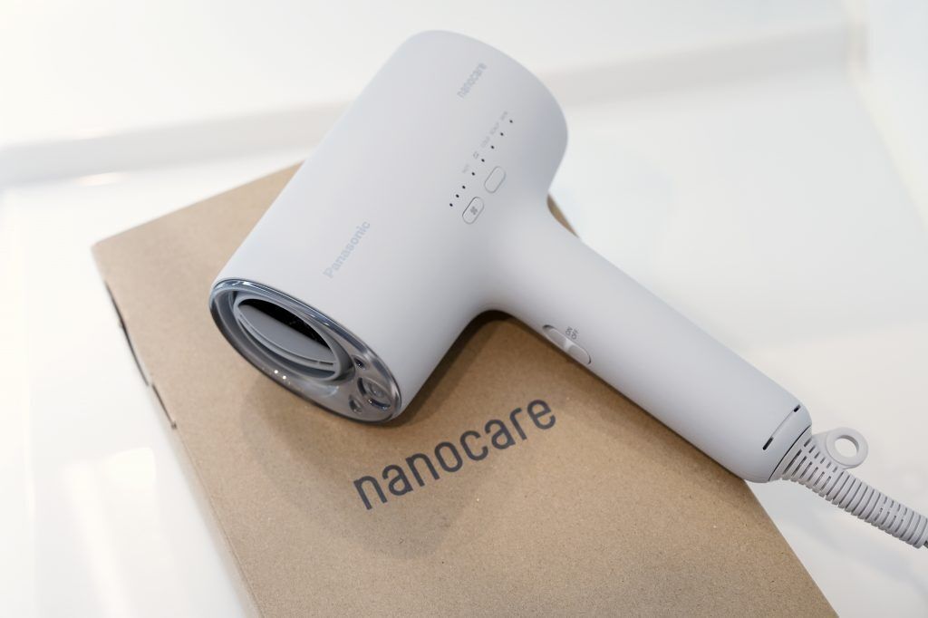 Panasonicの最強ドライヤー【ナノケア EH-NA0J-H】がすごい！髪に